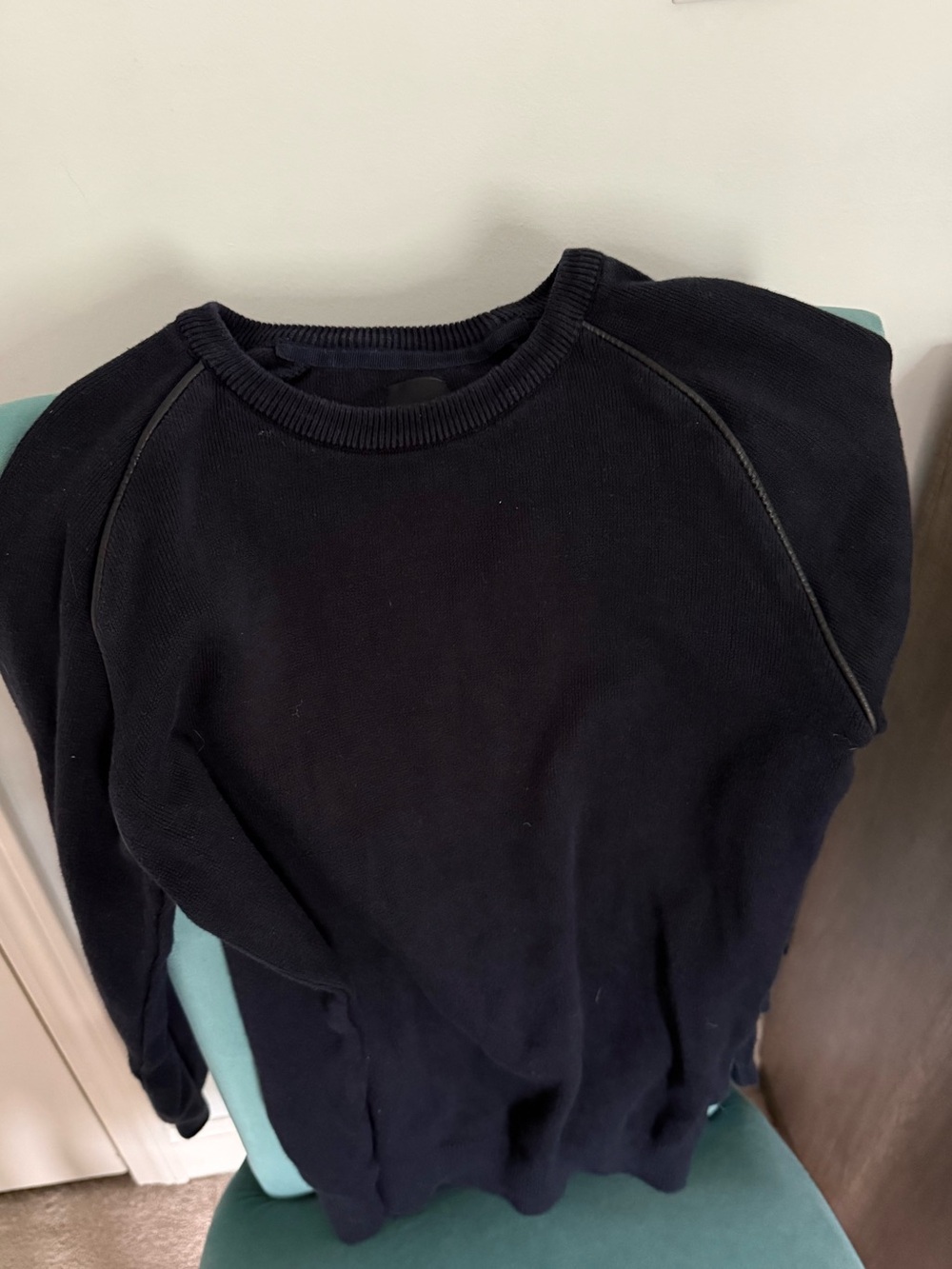 Classy Navy crew neck